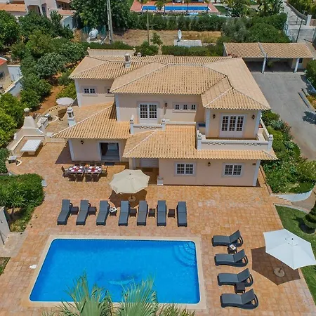 Sleeps 8 With Pool Air Con And Wifi * Cabeco de Camara